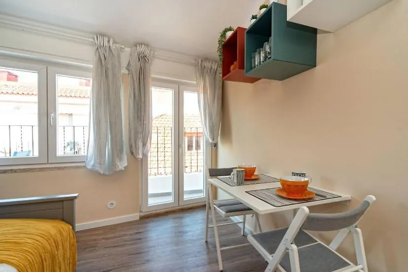 Apartment Studios In The Center Of Cascais